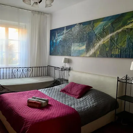 Beautiful And Charming Apartment In The Heart Of The Old Town Warsaw Exterior photo