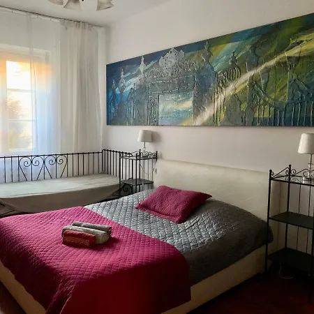 Beautiful And Charming Apartment In The Heart Of The Old Town Warsaw Exterior photo