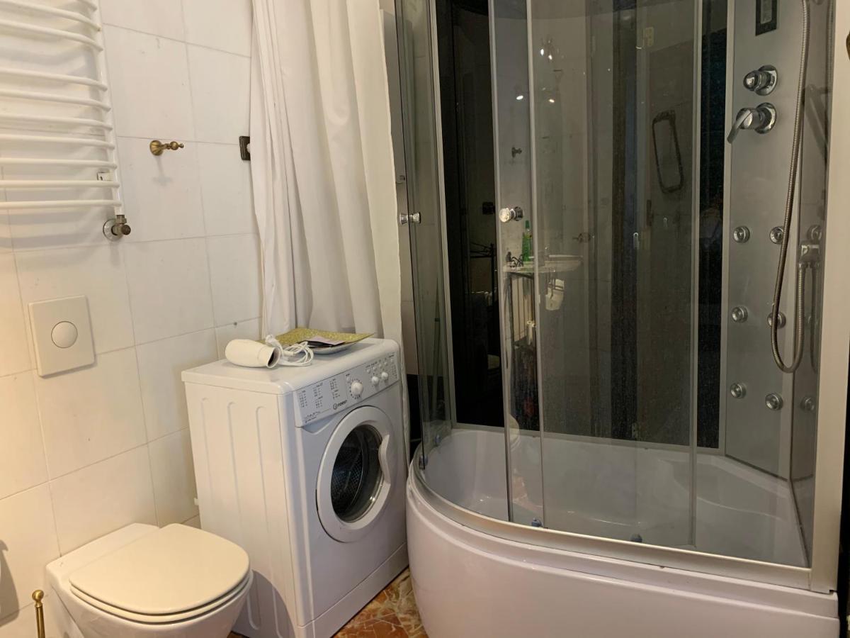 Beautiful And Charming In The Heart Of The Old Town Apartment *